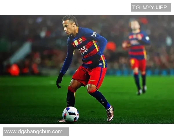 花式足球挑战赛:球星挑衅与极限技巧的精彩对决