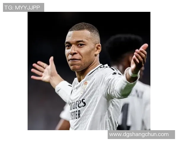 足球明星戴帽子的原因揭秘及其背后的文化象征意义